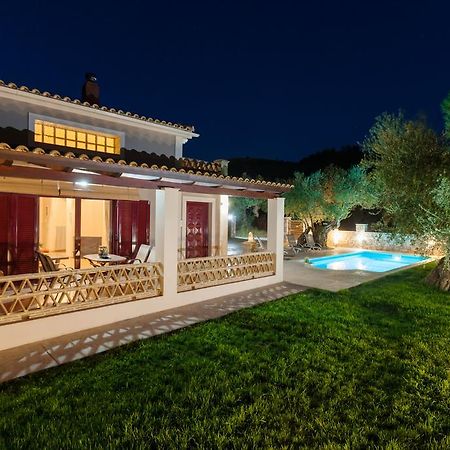 Evalexia Villa - Luxury Villa With Private Pool Near Laganas Perfect For Groups By Villa Mana Gers Kalamákion 外观 照片