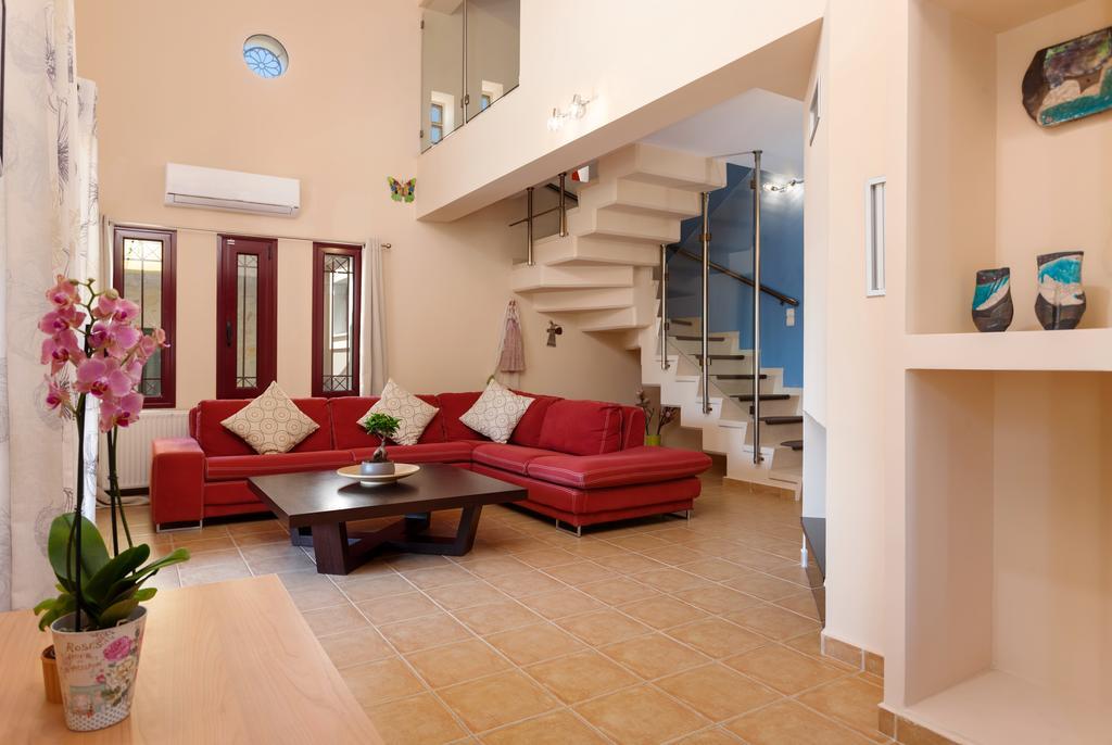 Evalexia Villa - Luxury Villa With Private Pool Near Laganas Perfect For Groups By Villa Mana Gers Kalamákion 外观 照片
