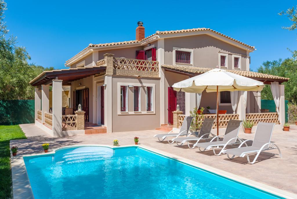 Evalexia Villa - Luxury Villa With Private Pool Near Laganas Perfect For Groups By Villa Mana Gers Kalamákion 外观 照片
