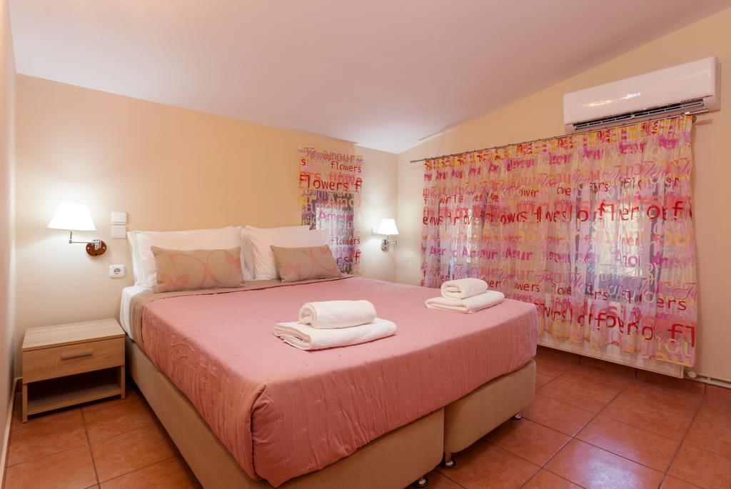 Evalexia Villa - Luxury Villa With Private Pool Near Laganas Perfect For Groups By Villa Mana Gers Kalamákion 外观 照片