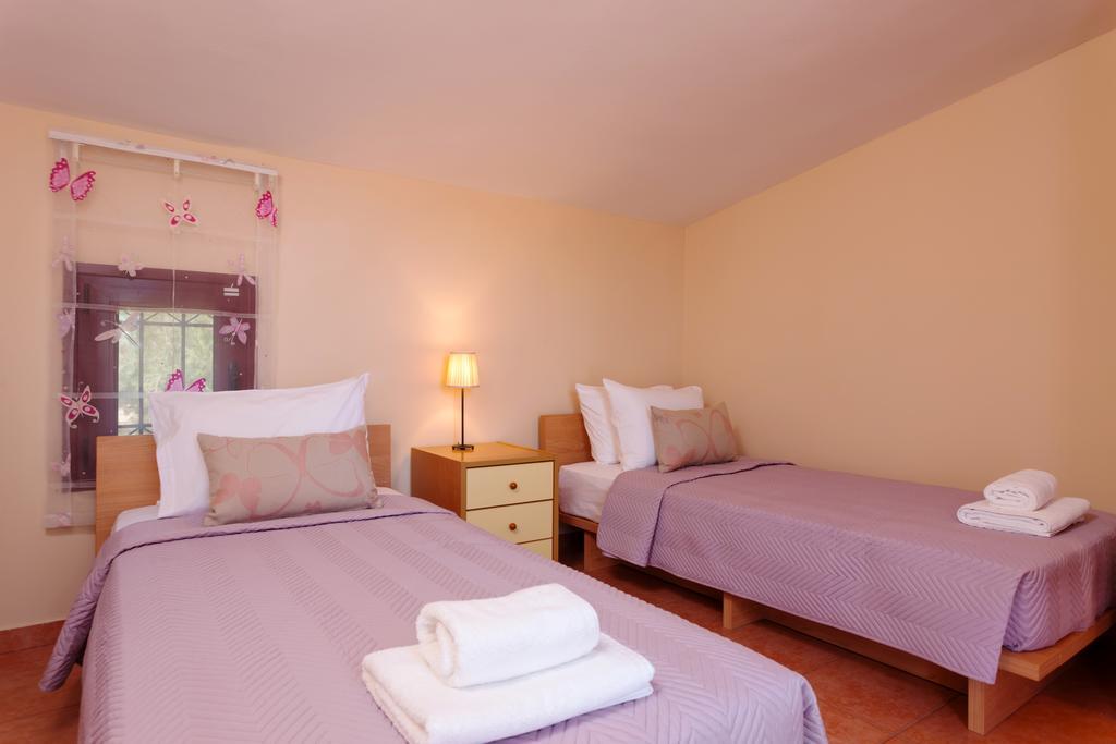 Evalexia Villa - Luxury Villa With Private Pool Near Laganas Perfect For Groups By Villa Mana Gers Kalamákion 外观 照片